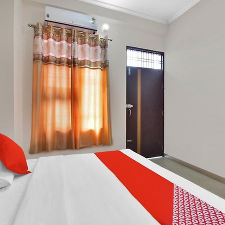 Hotel O Daily Джайпур Екстериор снимка