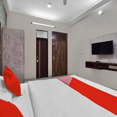 Hotel O Daily Джайпур Екстериор снимка