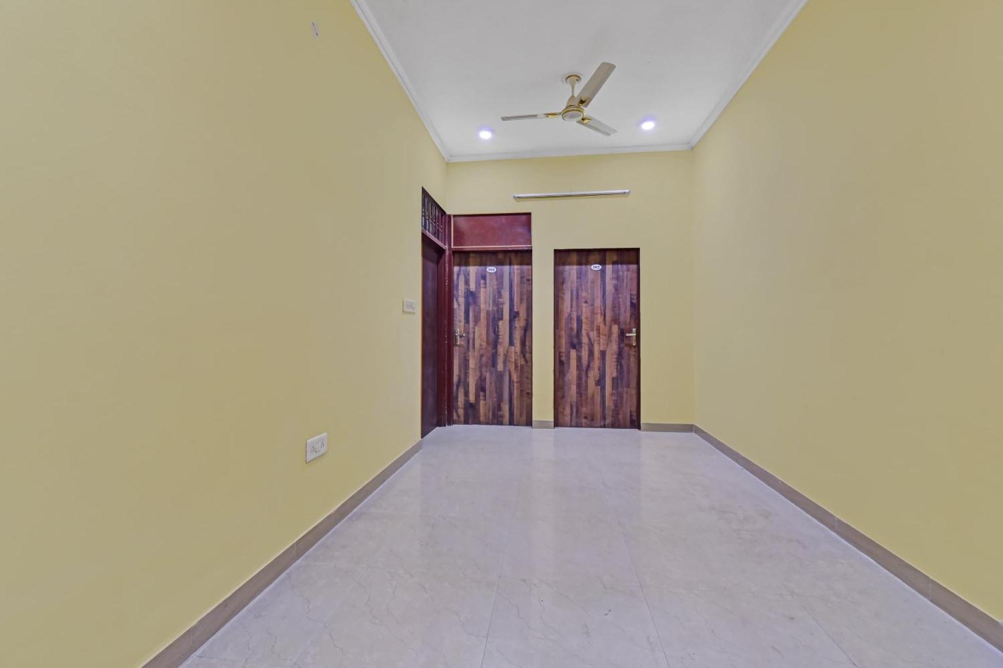 Hotel O Daily Джайпур Екстериор снимка