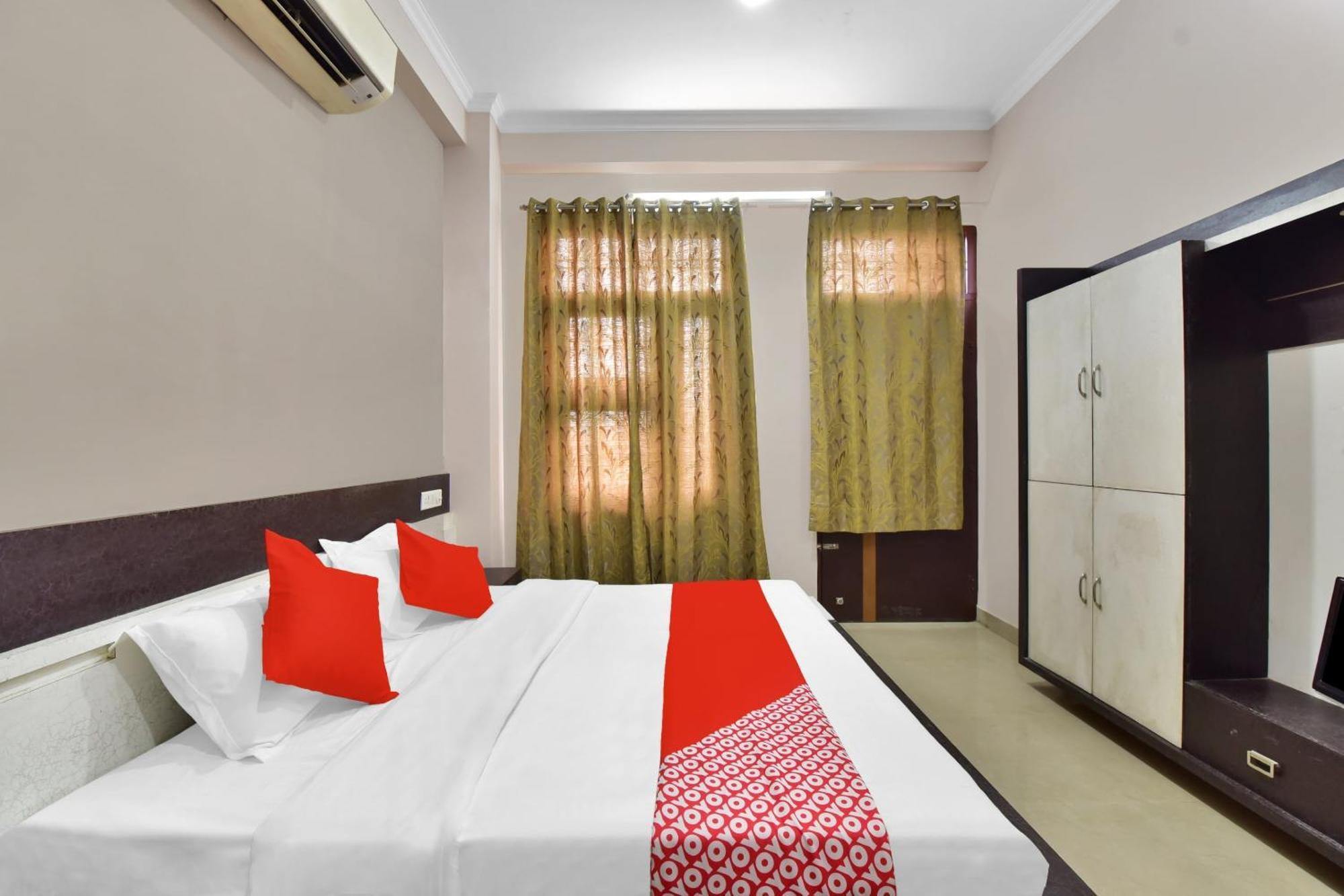 Hotel O Daily Джайпур Екстериор снимка