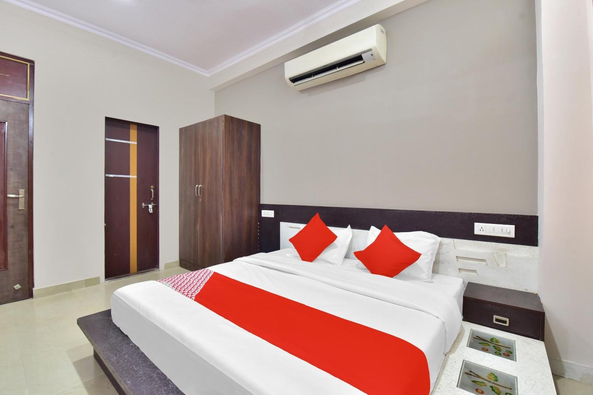 Hotel O Daily Джайпур Екстериор снимка
